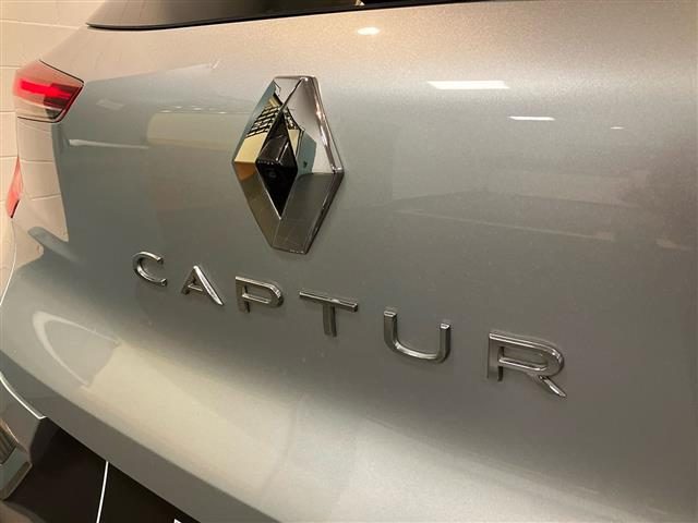 RENAULT Captur usata 23