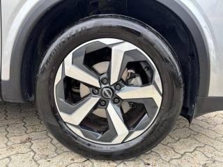 NISSAN Qashqai usata, con Boardcomputer