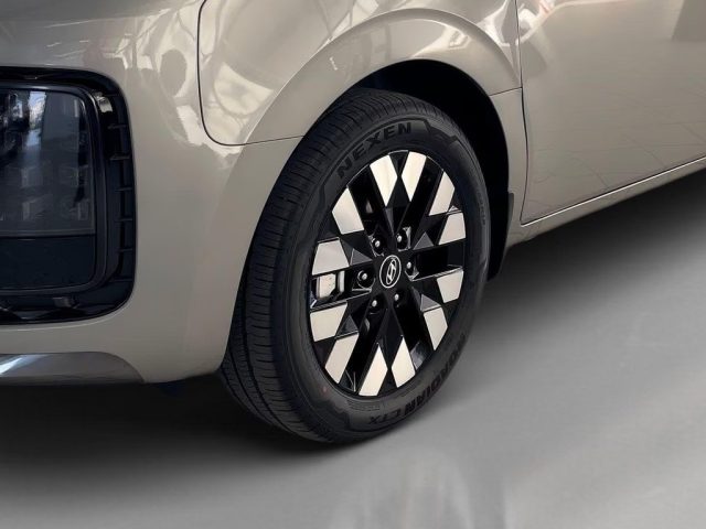 HYUNDAI Staria usata, con Cerchi in lega