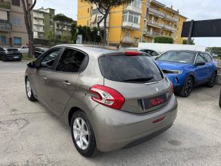 PEUGEOT 208 usata, con Alzacristalli elettrici
