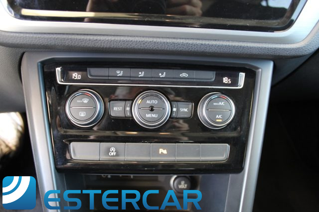 VOLKSWAGEN Touran usata, con Boardcomputer