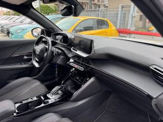 PEUGEOT 2008 usata, con Controllo automatico clima