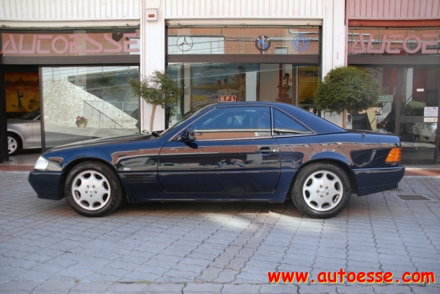 MERCEDES-BENZ SL 300 usata, con Airbag
