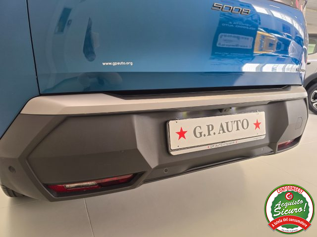 PEUGEOT 5008 usata, con Boardcomputer
