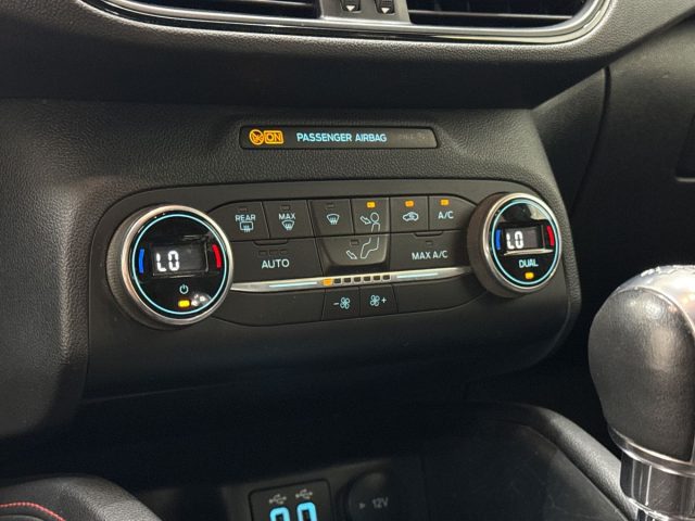 FORD Kuga usata, con Specchietti laterali elettrici