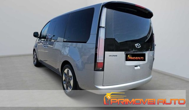 HYUNDAI Staria usata, con Climatizzatore