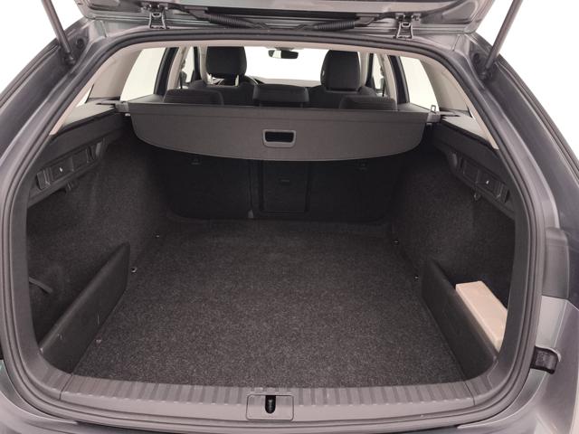 SKODA Octavia usata, con Controllo elettronico della corsia