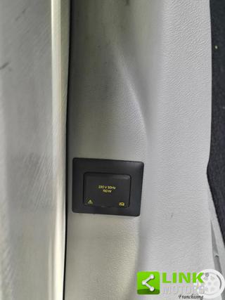 VOLKSWAGEN T5 usata, con Sistema lavafari