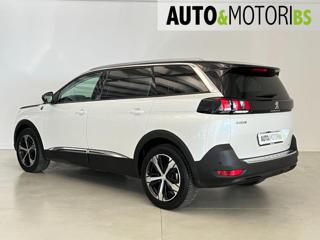 PEUGEOT 5008 usata, con Autoradio