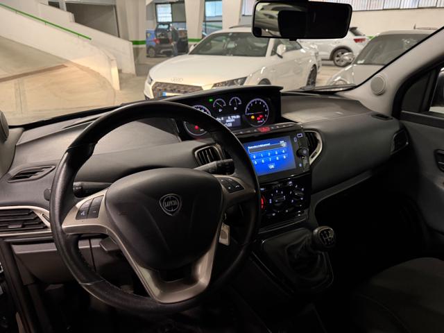 LANCIA Ypsilon usata, con Park Distance Control