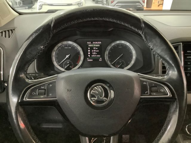 SKODA Karoq usata, con Sedile posteriore sdoppiato