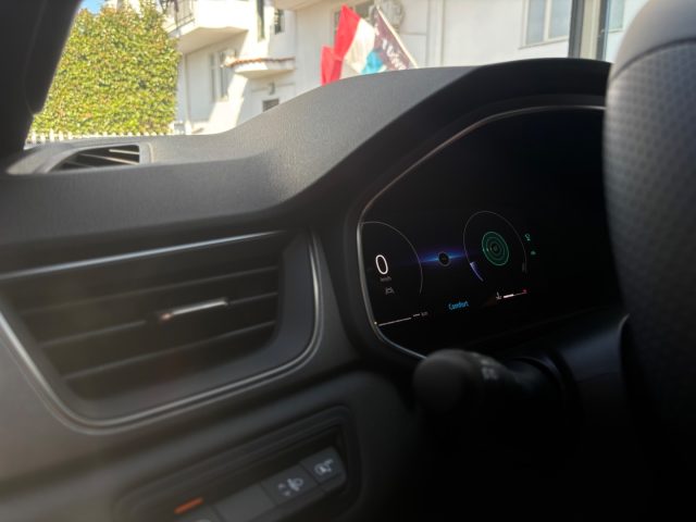 RENAULT Captur usata, con Freno di stazionamento elettrico