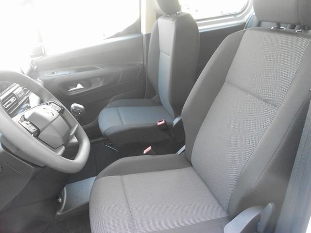 OPEL Combo usata, con Volante multifunzione
