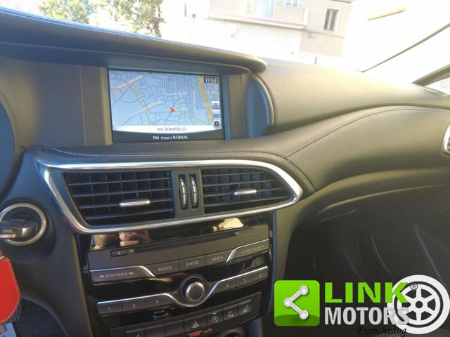 INFINITI Q30 usata, con Airbag laterali