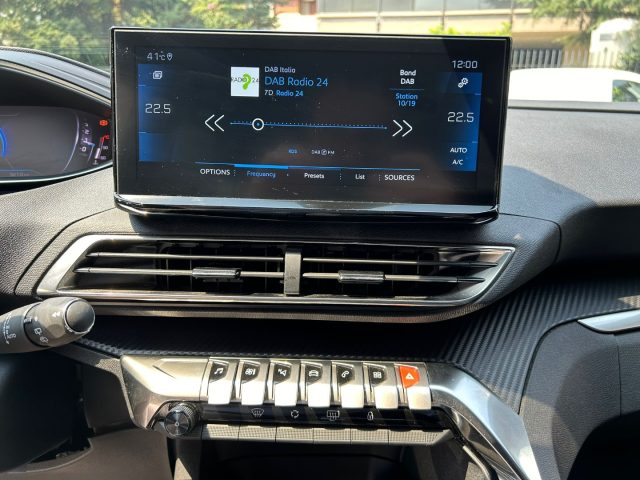 PEUGEOT 5008 usata, con Climatizzatore