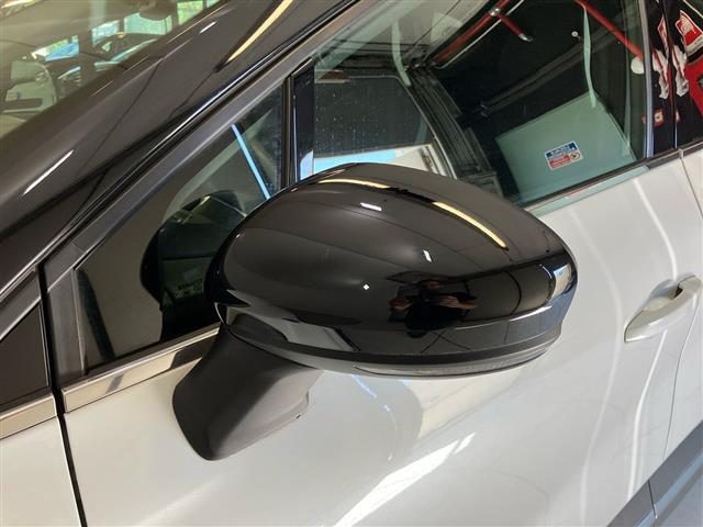 RENAULT Captur usata, con Bracciolo