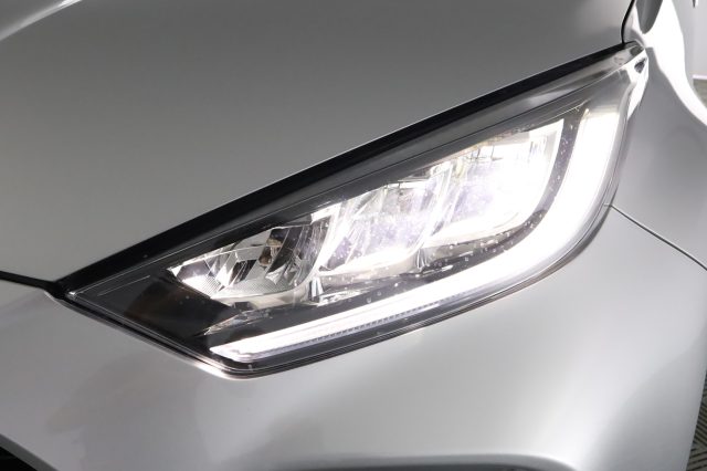 TOYOTA Yaris usata 7