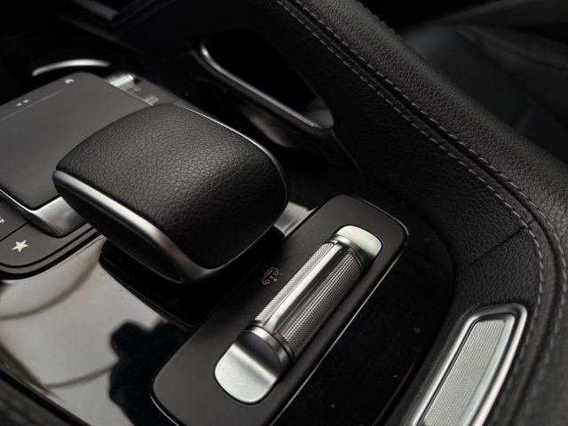 MERCEDES-BENZ GLE 300 usata, con Luci diurne