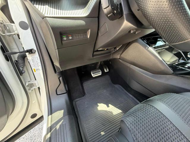 PEUGEOT 2008 usata 33