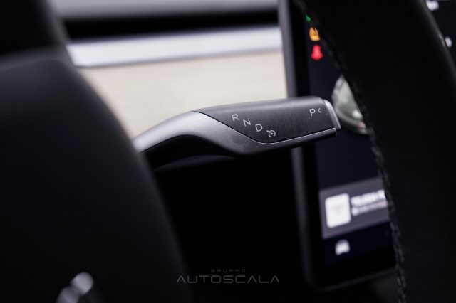 TESLA Model Y usata, con Sistema di navigazione