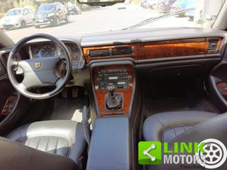 JAGUAR XJ6 usata, con Sedile passeggero ribaltabile