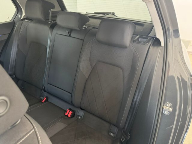 VOLKSWAGEN Golf usata, con Controllo trazione