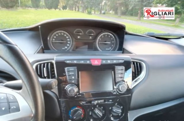 LANCIA Ypsilon usata 13