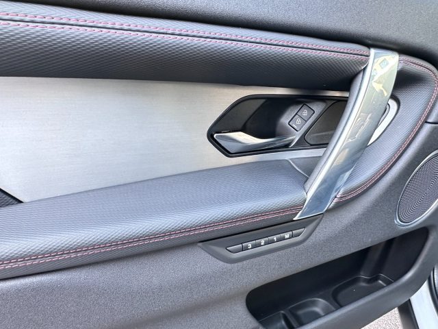 LAND ROVER Discovery Sport usata, con Controllo trazione