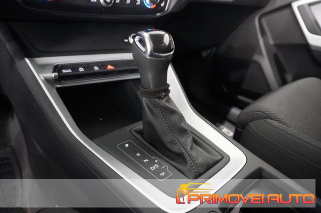 AUDI Q3 usata, con Sensori di parcheggio posteriori