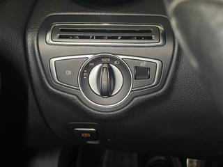 MERCEDES-BENZ C 220 usata, con Sedile posteriore sdoppiato