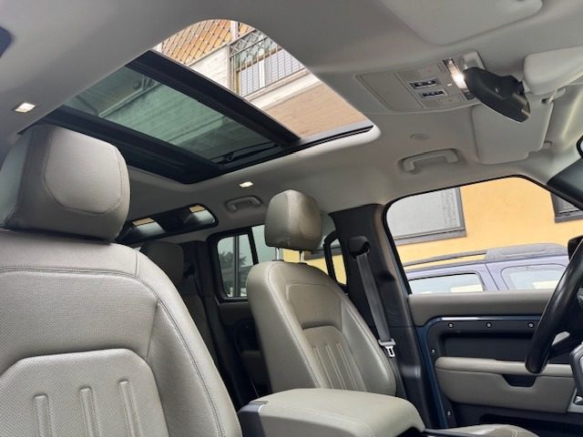 LAND ROVER Defender usata, con Cruise Control