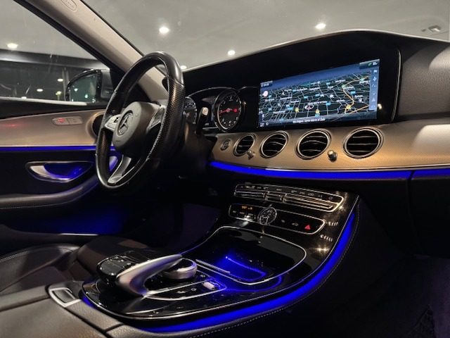 MERCEDES-BENZ E 220 usata, con Cruise Control
