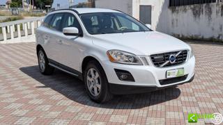 VOLVO XC60 usata, con Airbag laterali