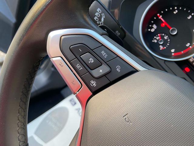 VOLKSWAGEN Tiguan usata, con USB