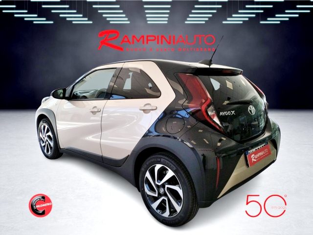 TOYOTA Aygo X usata 9
