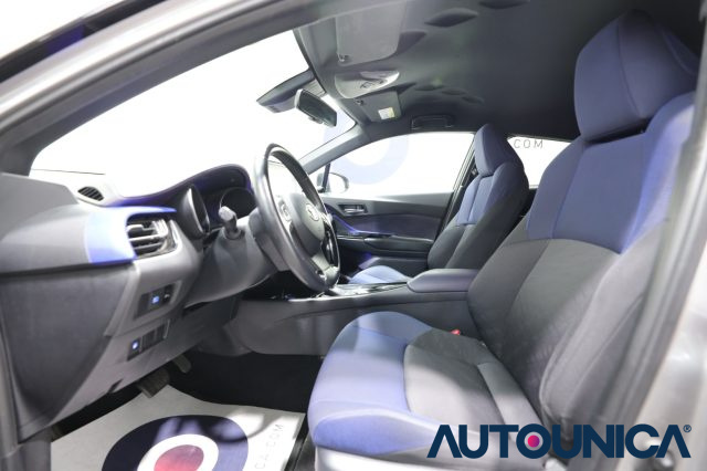 TOYOTA C-HR usata, con Touch screen