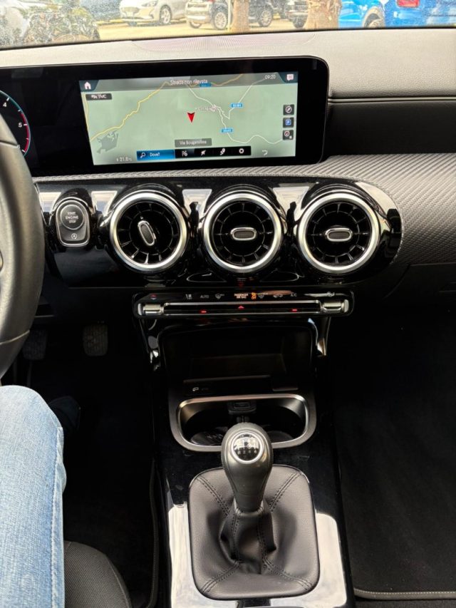 MERCEDES-BENZ CLA 180 usata, con Controllo trazione