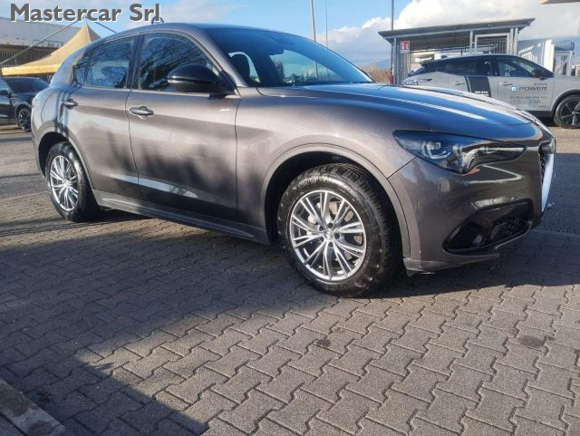 ALFA ROMEO Stelvio usata, con Autoradio