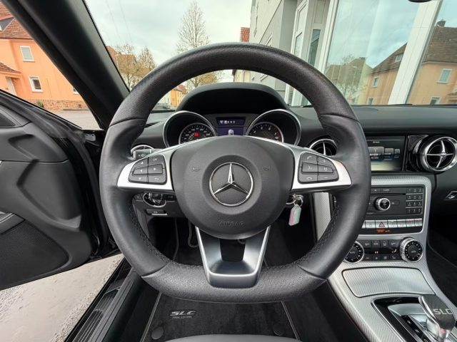 MERCEDES-BENZ SLC 300 usata, con Vetri oscurati