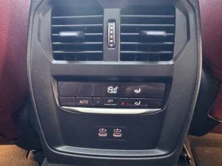 BMW 330 usata, con Fari LED