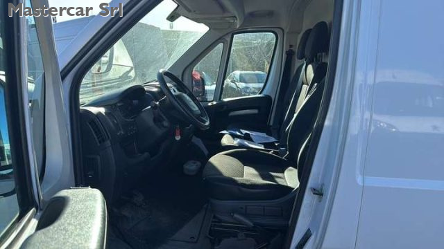 PEUGEOT Boxer usata, con Alzacristalli elettrici