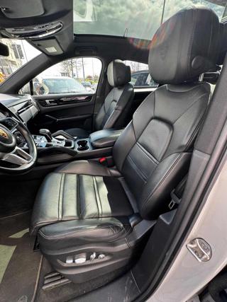 PORSCHE Cayenne usata, con Autoradio