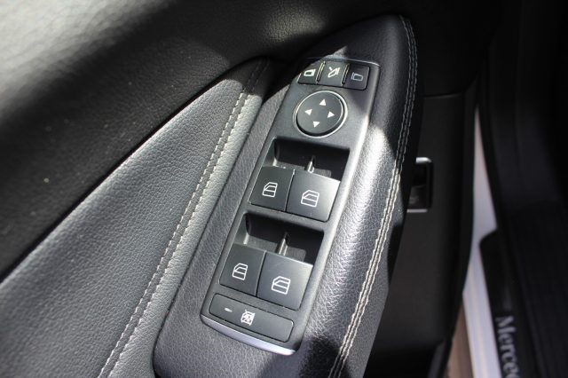 MERCEDES-BENZ GLE 250 usata, con Fari LED
