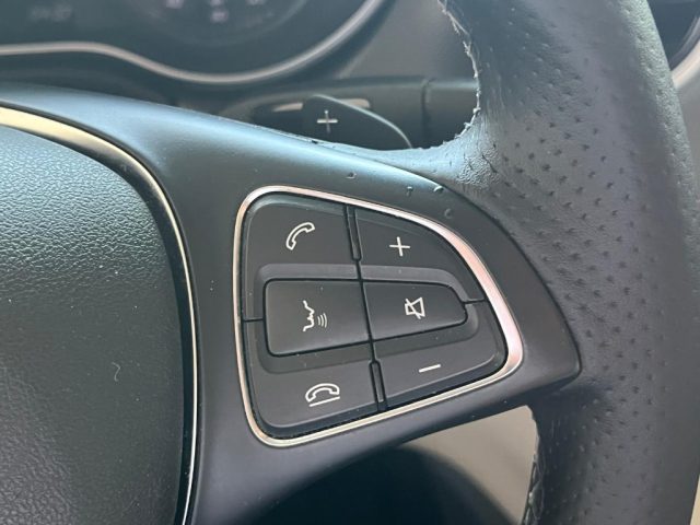 MERCEDES-BENZ V 220 usata, con Airbag testa