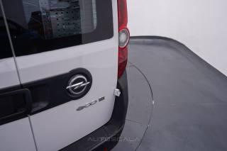 OPEL Combo usata 17