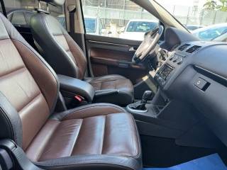 VOLKSWAGEN Touran usata, con Controllo automatico clima