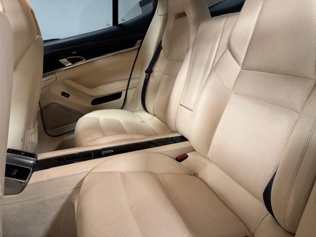 PORSCHE Panamera usata, con Fendinebbia
