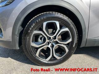 RENAULT Captur usata, con USB