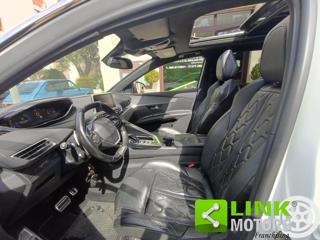 PEUGEOT 5008 usata, con Leve al volante