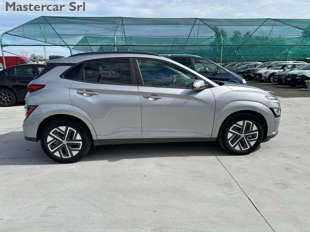 HYUNDAI Kona usata, con Autoradio